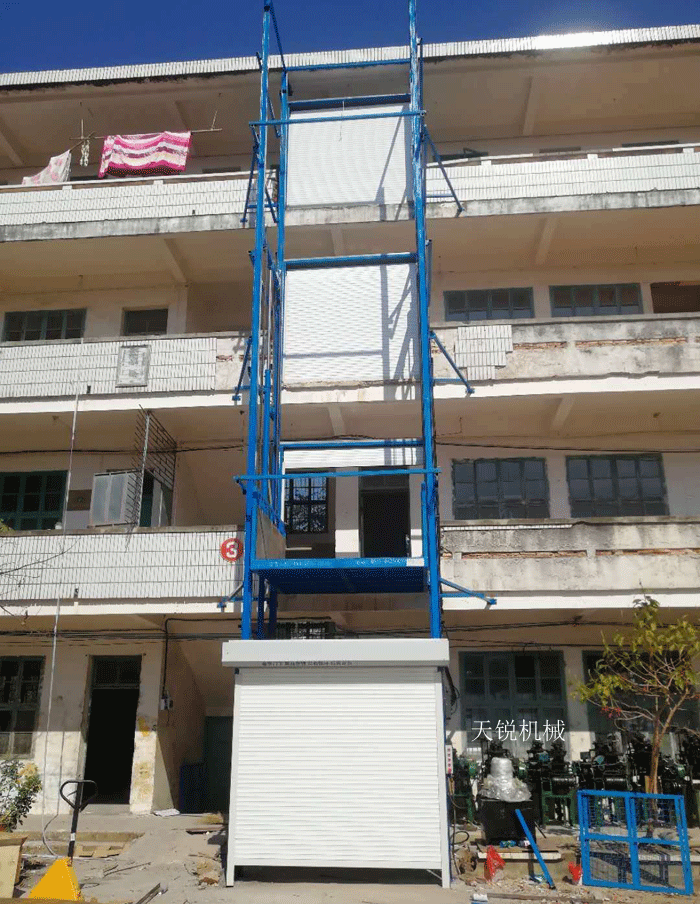 济宁室外升降货梯